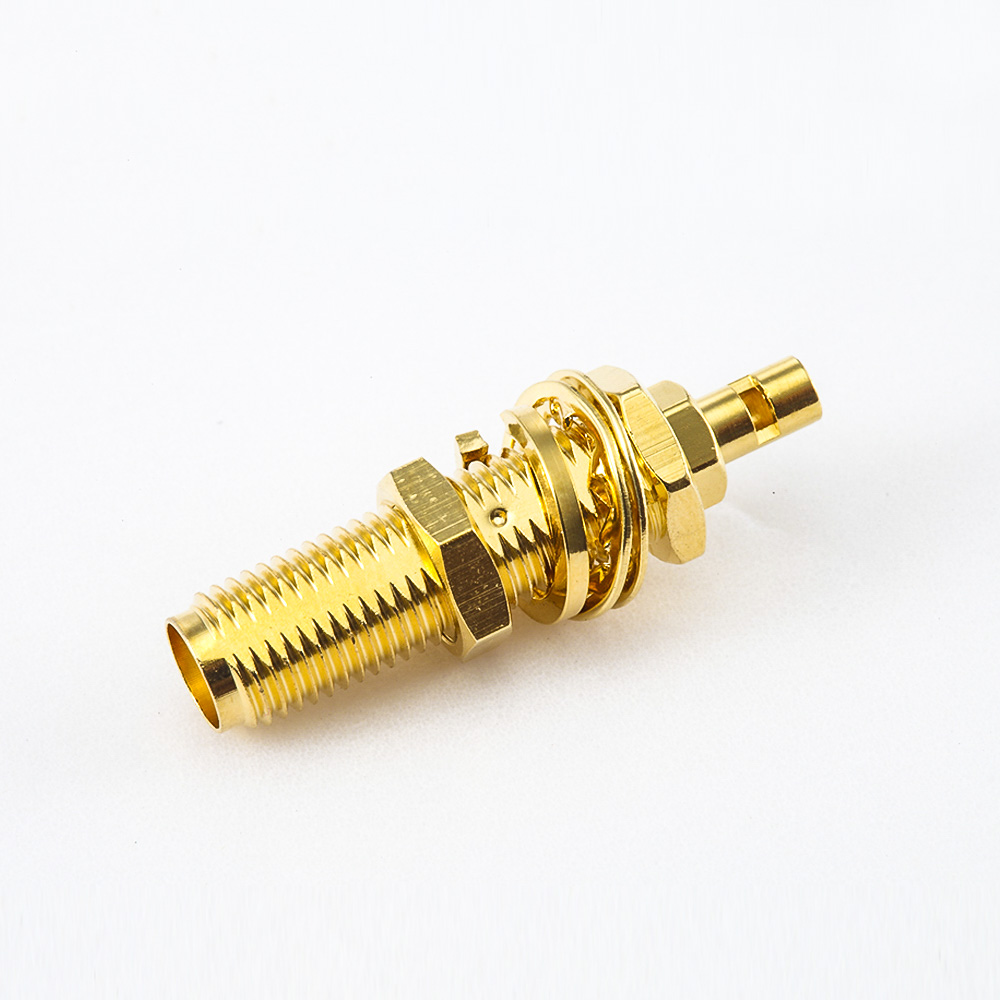 320(7) 接线SMA连接器母头直式开天窗焊接式用于RG178 / 1.37mm / 1.45mm面板安装前锁穿墙