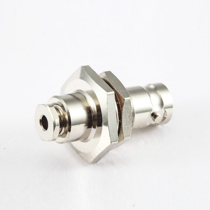 EB-001-0407 用于RG174/RG316的BNC后锁穿墙面板母头直式连接器螺母锁紧