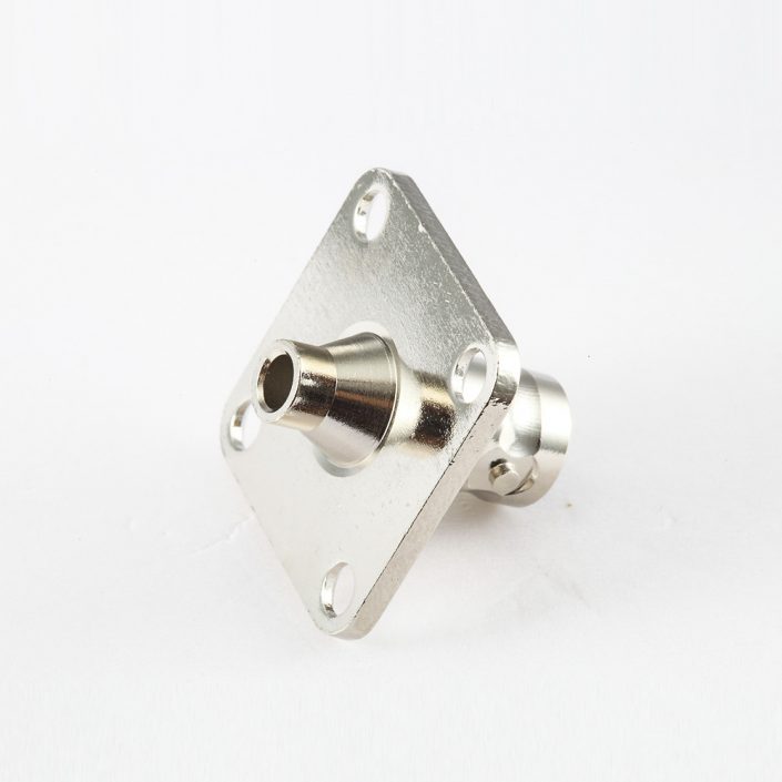 EB-001-0417 BNC接线焊接用于半柔/半刚3面板安装4孔法兰