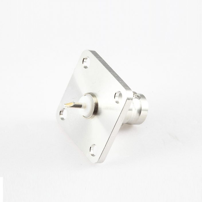EB-001-0435 4孔法兰BNC母头直式连接器接线50Ω