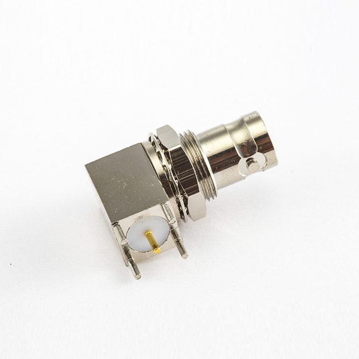 EB-001-0452 BNC连接器焊接类型50Ω母头弯式面板安装前锁穿墙PCB插孔