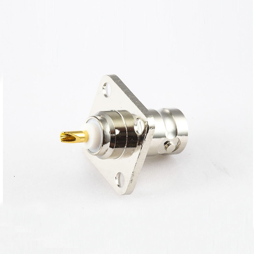 EB-001-0546 BNC连接器用于SYV50-2接线公头180度面板带4孔法兰焊杯