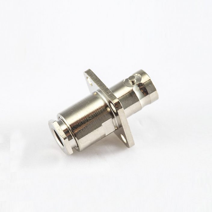 EB-001-0554 BNC连接器用于RG58/RG142接线螺母锁紧母头180度面板安装4孔法兰