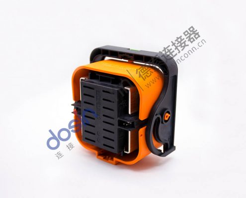 MSD-connector-020